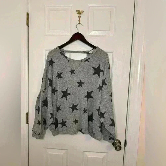 EE SOME, boutique size large, open back, crossed, stars, good used condition - Picture 1 of 3